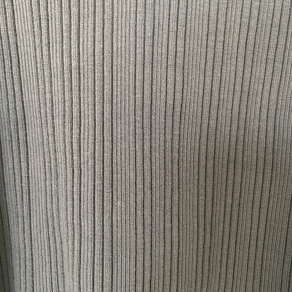 Vince Rib Sweetheart-Neck Camisole, Size S, Pre-Owned, Fair Condition - Picture 7 of 9